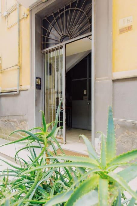 Appartamento Mann House Napoli Esterno foto